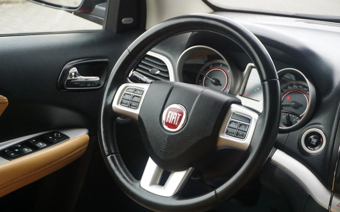Fiat Freemont cena 49900 przebieg: 149000, rok produkcji 2014 z Mysłowice małe 704